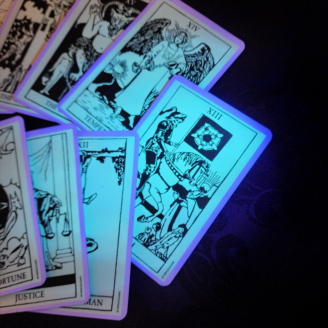 Glow In The Dark Tarot: 22 Major Arcana Cards First Edition