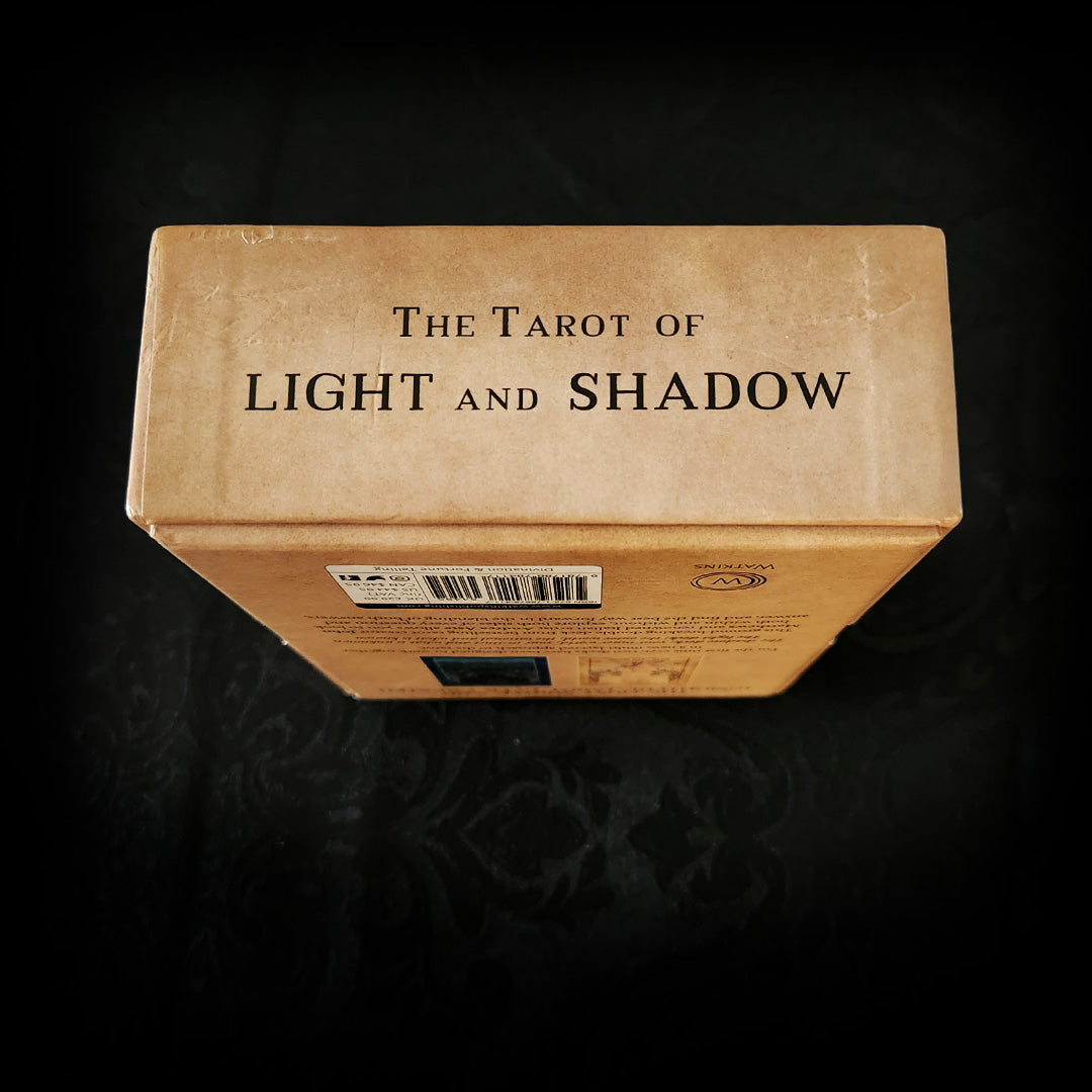 Le Tarot de Lumière et d'Ombre