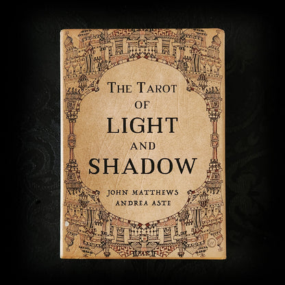 Le Tarot de Lumière et d'Ombre