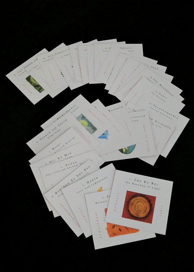 Livre et cartes de Reiki archétypal