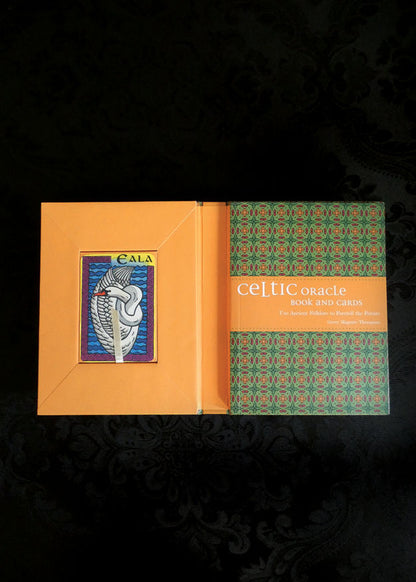 Livre et cartes de l'oracle celtique
