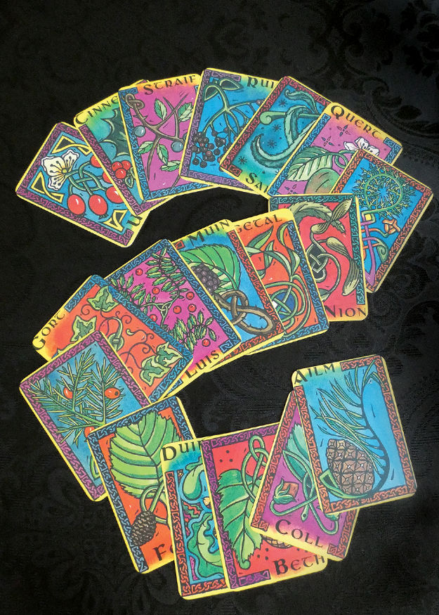 Livre et cartes de l'oracle celtique