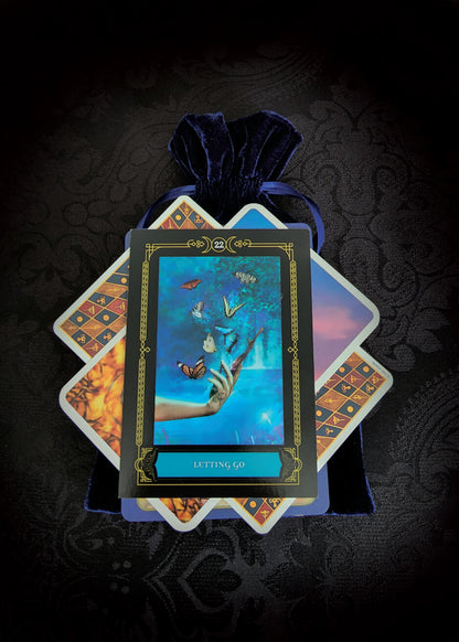 Collection mixte de cartes de Tarot et d'Oracle Velours bleu 100 cartes