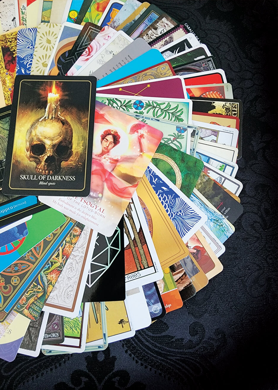 Mixed Tarot and Oracle Card Collection Silver Velvet 100 cards