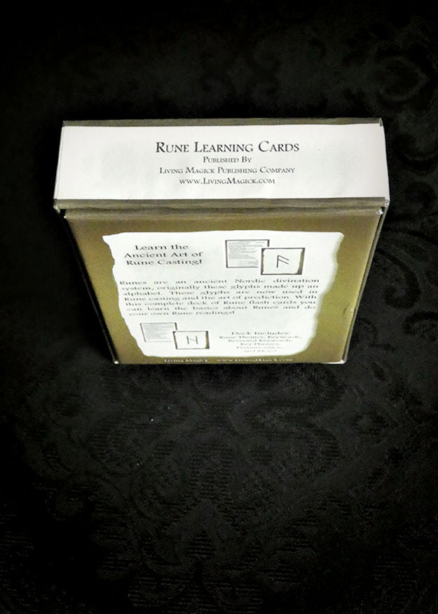 Série de cartes pédagogiques Living Magick Cartes pédagogiques sur les runes