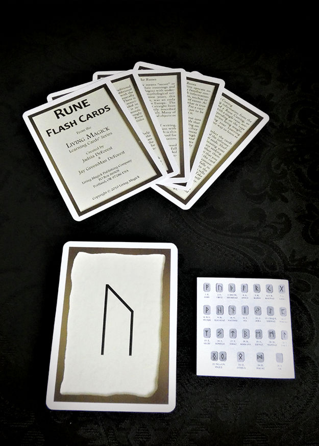Série de cartes pédagogiques Living Magick Cartes pédagogiques sur les runes