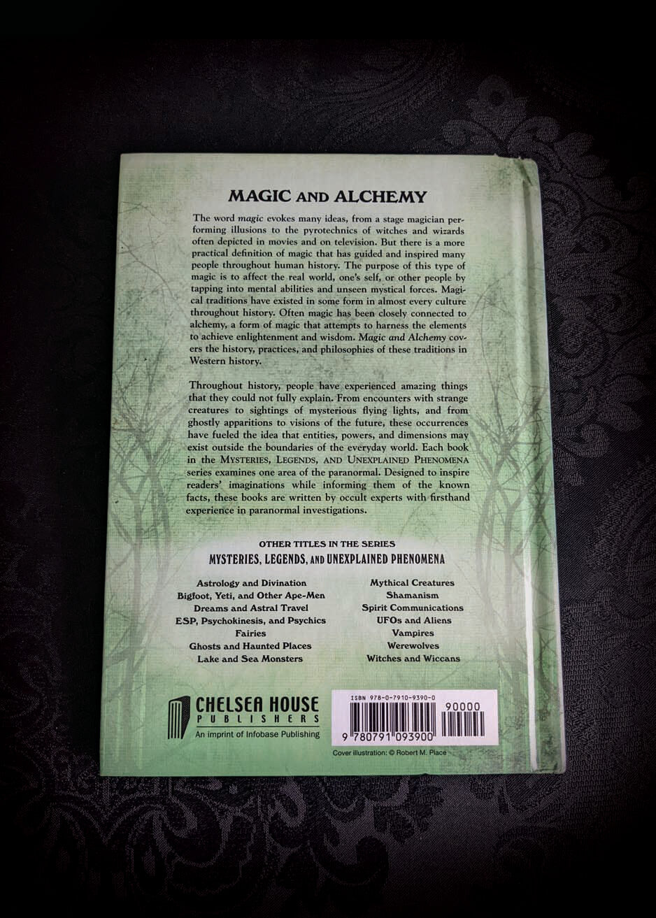 Magic and Alchemy (Mysteries, Legends, and Unexplained Phenomena)
