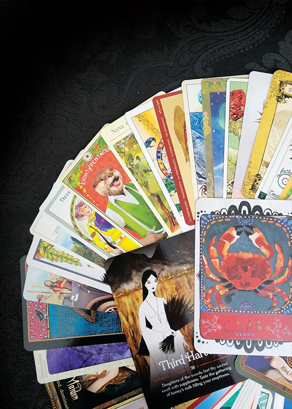 Mixed Tarot and Oracle Card Collection Red Velvet 50 Cards