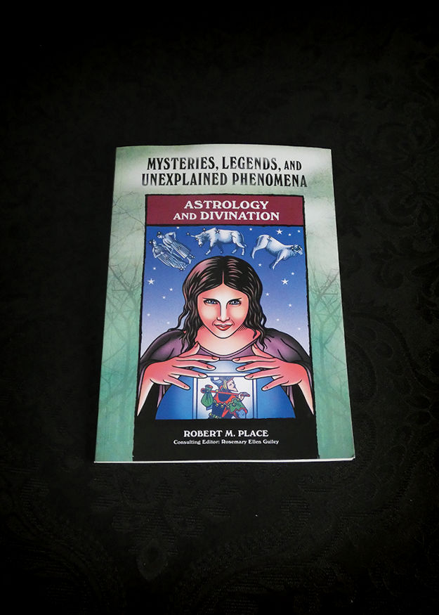 Astrologie et Divination (Mystères, légendes et phénomènes inexpliqués)