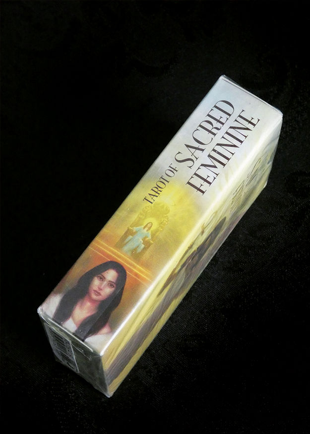 Tarot du Féminin sacré